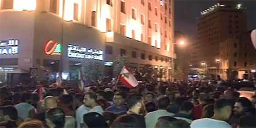 los manifestantes vuelven a reagruparse en el centro de Beirut Batalla campal en el centro de Beirut